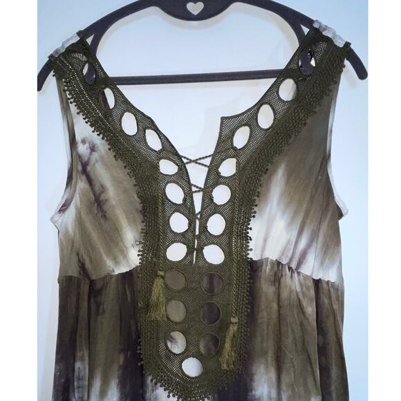 Venus Hi-Low Tie-Dye & Lace Dress - Women's Size‎ M -  Tiered, Flowy Boho Style - Picture 2 of 10